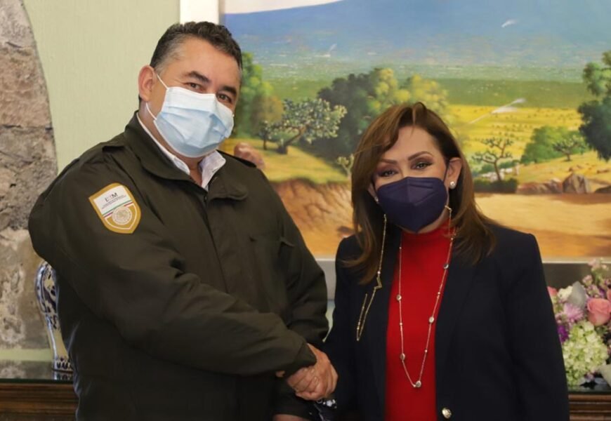 Recibe Gobernadora Lorena Cuéllar al nuevo representante del INM en Tlaxcala