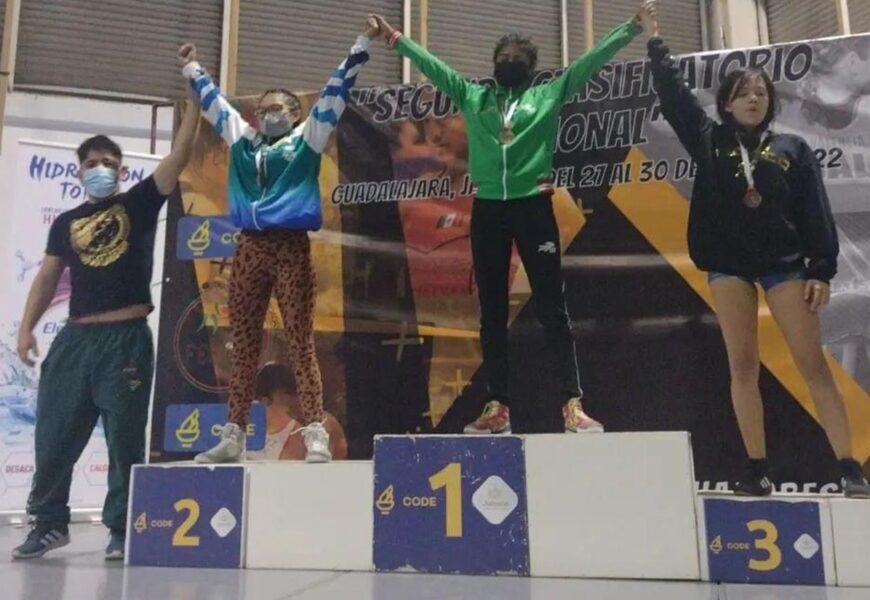 Selección tlaxcalteca de luchas asociadas gana cinco medallas
