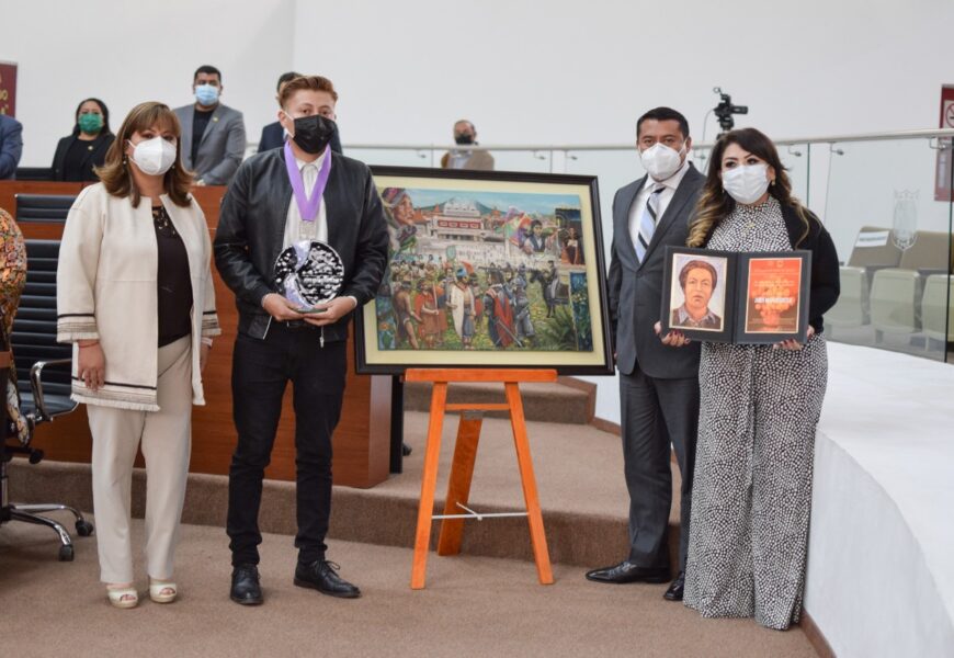 Congreso entrega presea al arte “Maestro Desiderio Hernández Xochitiotzin” a Jesús Rojas Cuahutle