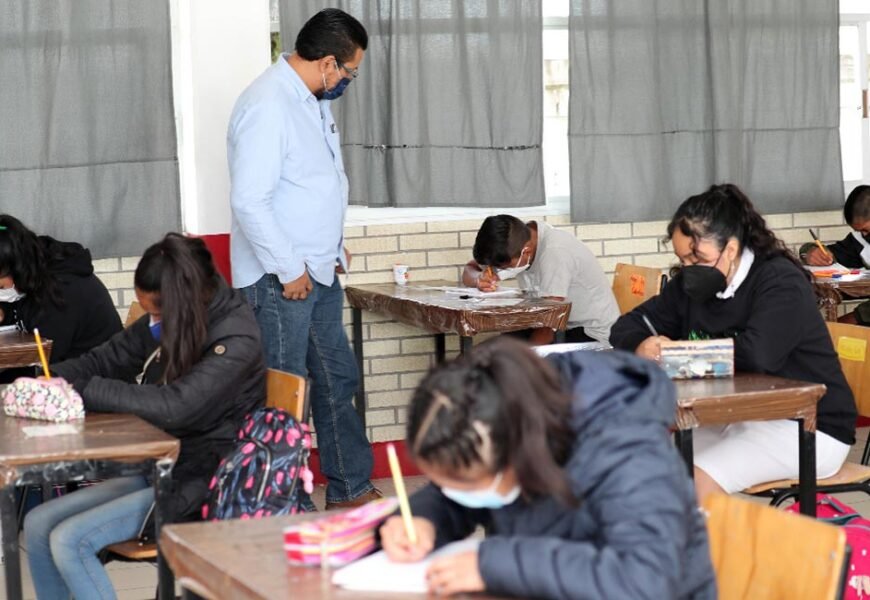 Anuncia SEPE “Nueva normalidad mínima para garantizar el derecho a la educación” Anuncia SEPE “Nueva normalidad mínima para garantizar el derecho a la educación”