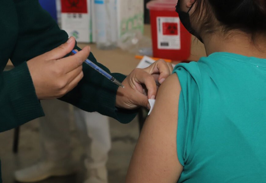 Aumenta Tlaxcala al 96 por ciento la población que ha recibido vacunas contra COVID-19