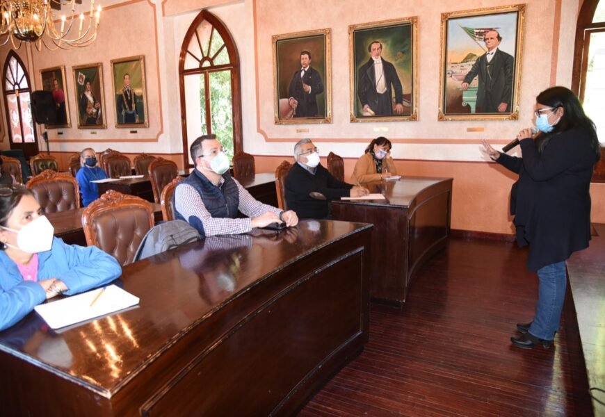 Imparten platicas de prevención de acoso y hostigamiento sexual en Ayuntamiento de Tlaxcala