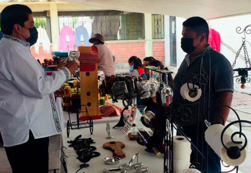 CAT participó con expo venta artesanal en la Feria de la Quesadilla y el Tlacoyo, Nopalucan 2022