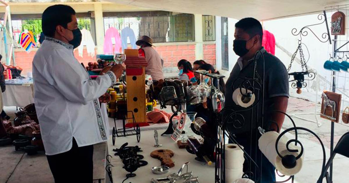 CAT participó con expo venta artesanal en la Feria de la Quesadilla y el Tlacoyo, Nopalucan 2022