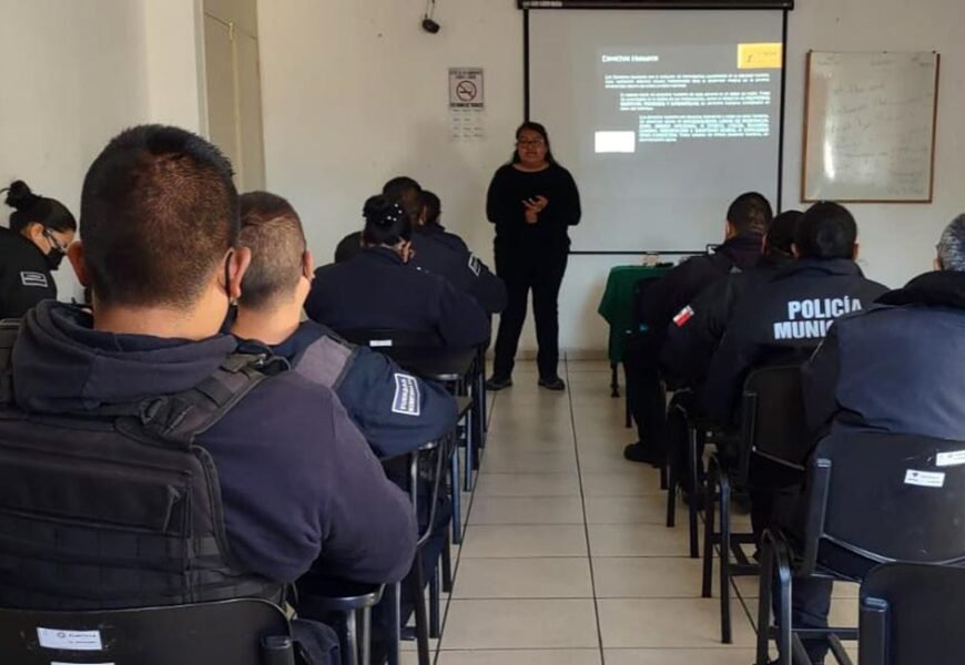 Capacitan a policías de Tlaxcala Capital sobre diversidad sexual Capacitan a policías de Tlaxcala Capital sobre diversidad sexual