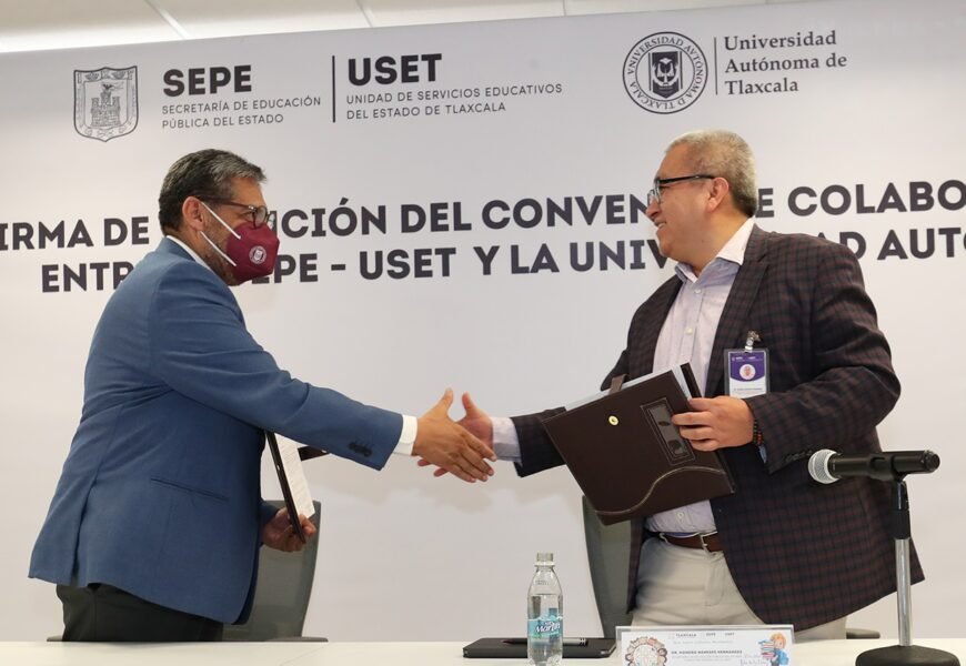 Firman SEPE y UATX carta de intención para el convenio de colaboración académica Firman SEPE y UATX carta de intención para el convenio de colaboración académica