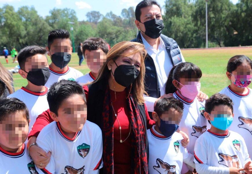 Reaperturó Lorena Cuéllar Unidad Deportiva de Ixtacuixtla