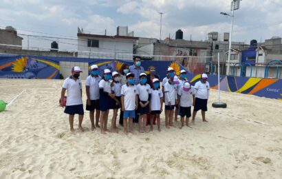 Inauguran en Calpulalpan cancha de voleibol de playa