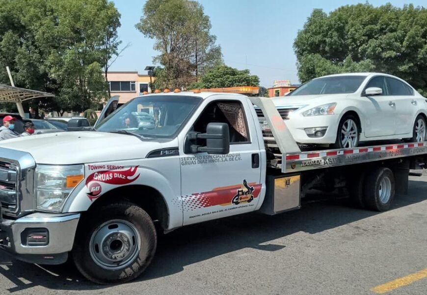 Recupera Policía de Tlaxcala Capital auto robado en Panotla
