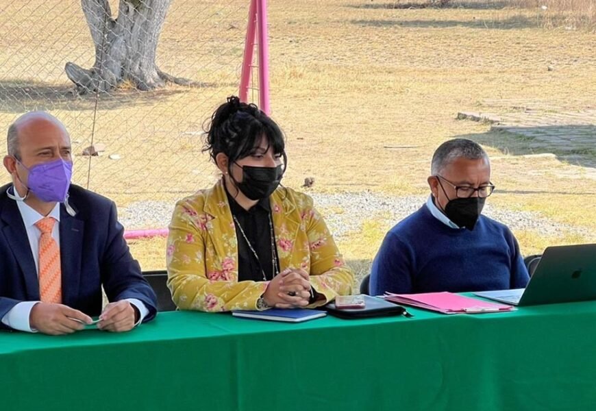 Participan autoridades educativas y padres de familia en asamblea territorial