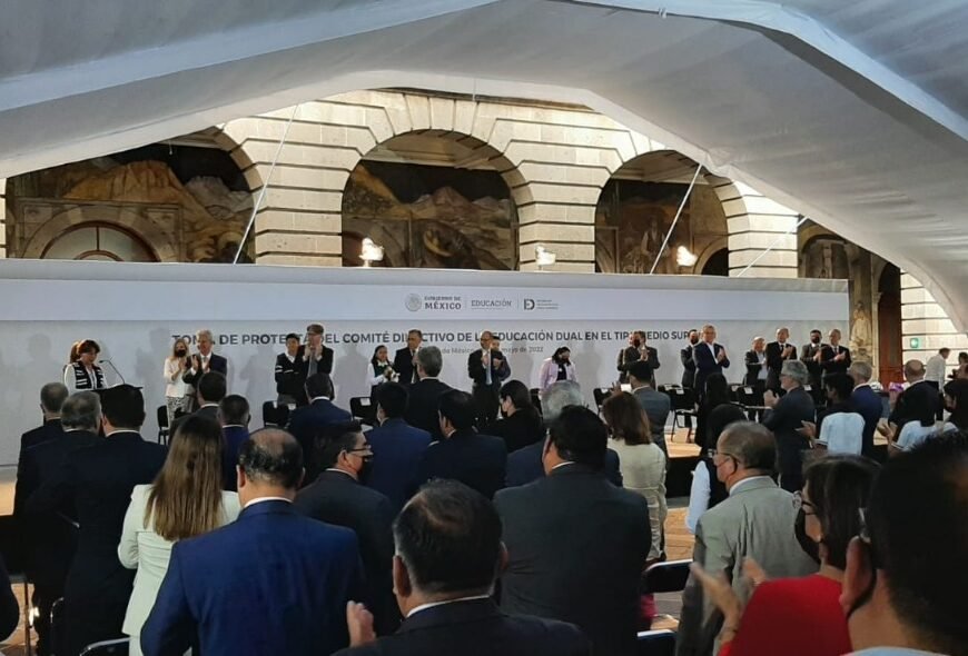 Atestigua CECYTE Tlaxcala conformación del comité directivo nacional del sistema de educación dual