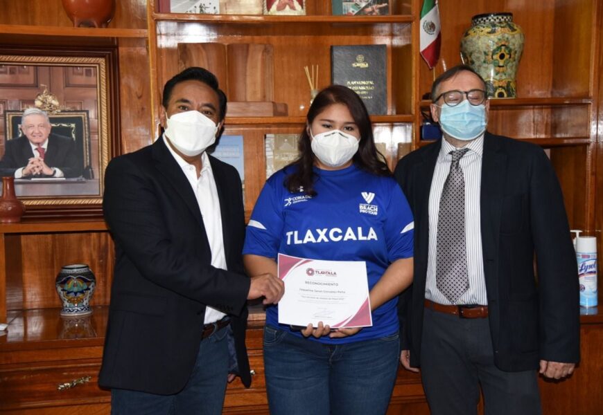 Reconoce Tlaxcala Capital labor de jóvenes traductores en Tour de Voleibol