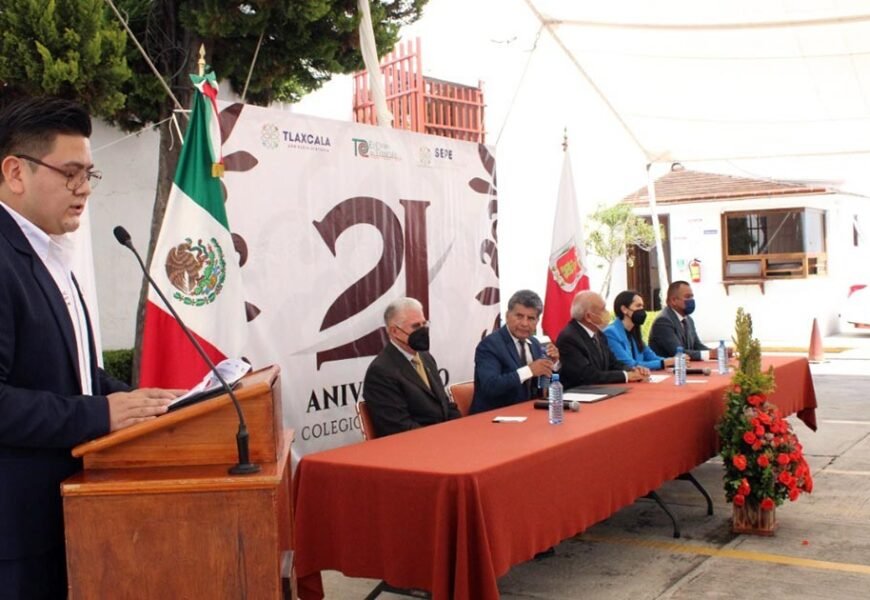 Celebra Coltlax su 21 aniversario con actividades académicas Celebra Coltlax su 21 aniversario con actividades académicas