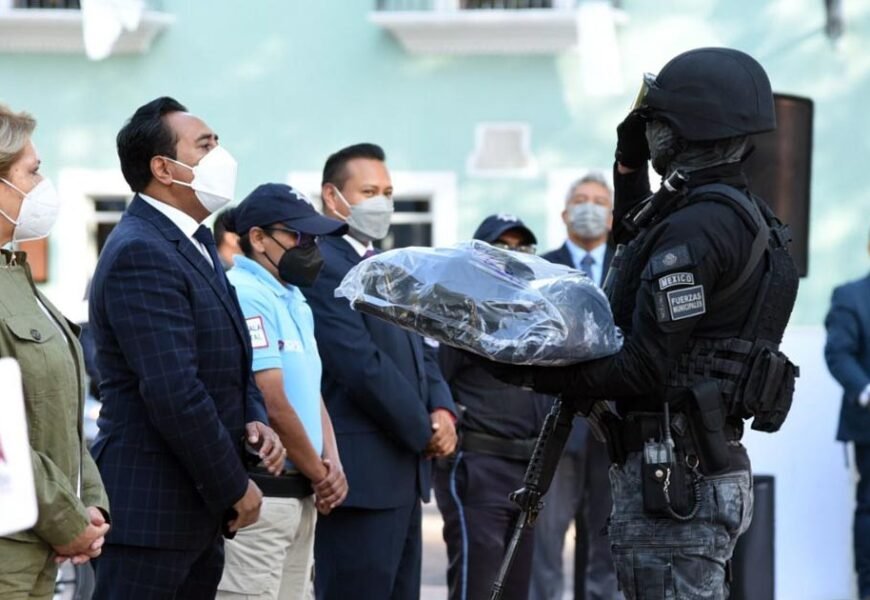 Entrega Ayuntamiento de Tlaxcala equipamiento a Policía Municipal