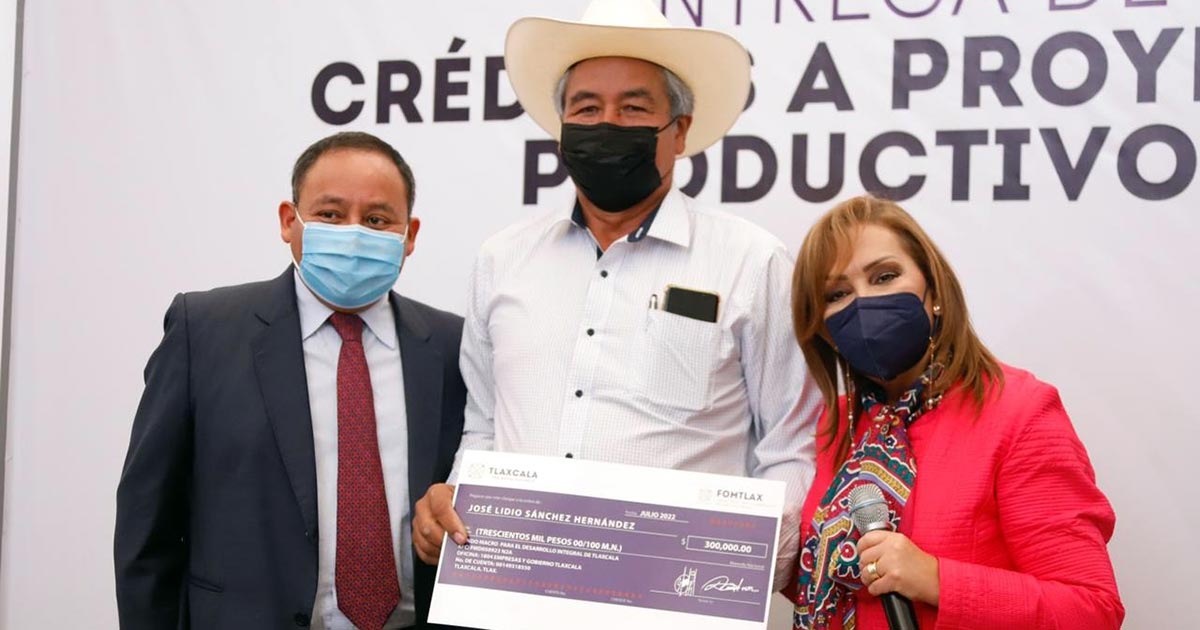 Entregó gobernadora Lorena Cuéllar más de 2.1 mdp en créditos para proyectos productivos