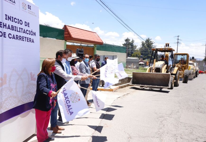 Gobernadora dio banderazo inicial a obras carreteras en Huamantla Gobernadora dio banderazo inicial a obras carreteras en Huamantla