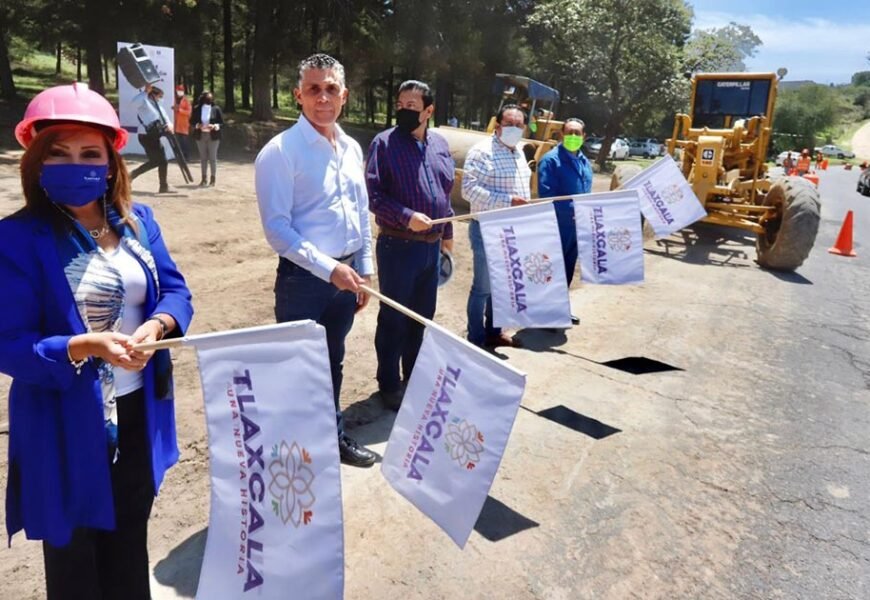 Da banderazo gobernadora Lorena Cuéllar a rehabilitación de carreteras en la zona sur de la entidad Da banderazo gobernadora Lorena Cuéllar a rehabilitación de carreteras en la zona sur de la entidad