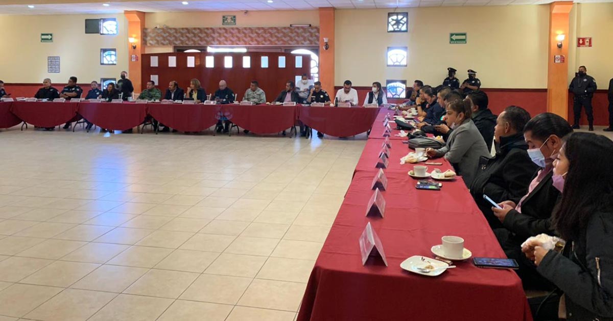 Tlaxcala capital acoge a presidentes municipales y mandos policiacos en reunión de seguridad