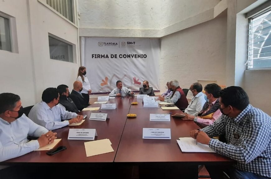 Ratifica gobierno estatal compromiso con los universitarios para que continúen sus estudios Ratifica gobierno estatal compromiso con los universitarios para que continúen sus estudios