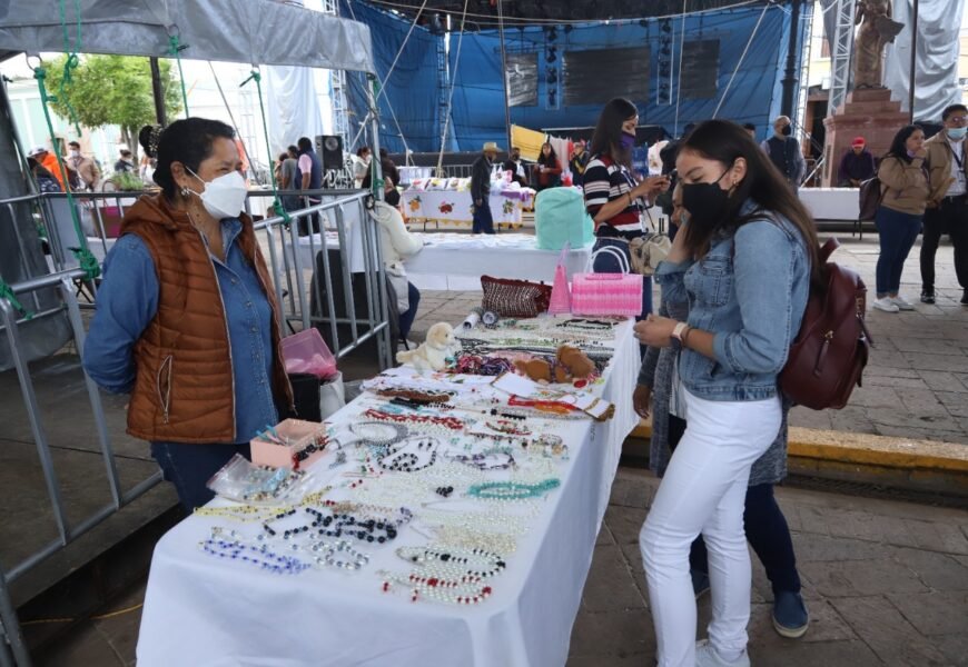 ICATLAX realizó expo venta regional 2022 en Tlaxco
