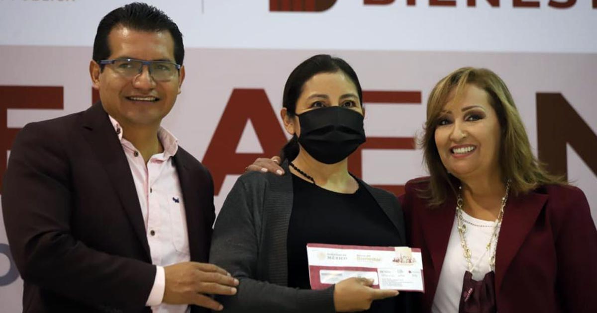 Entregó gobernadora Lorena Cuéllar apoyos económicos por 75 mdp del programa “La escuela es nuestra”