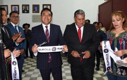 Honran comunidades de Tlaxcala capital “Grito de Independencia”