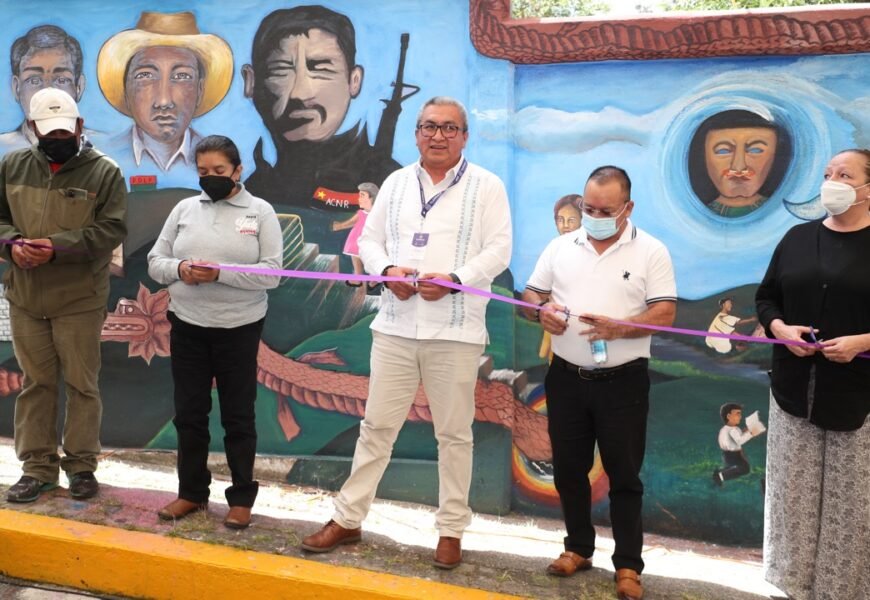 Inauguran murales “Movimientos sociales y magisterio” en la SEPE-USET