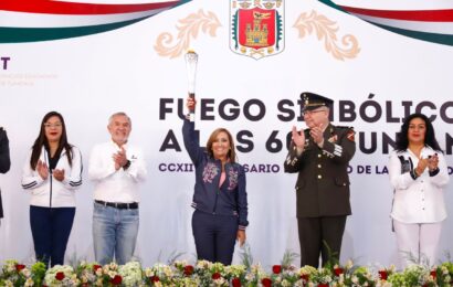 Entregó Gobernadora Lorena Cuéllar fuego simbólico de independencia a los 60 ayuntamientos del estado