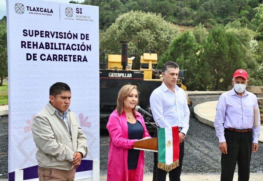 Supervisó Gobernadora Lorena Cuéllar avances de obras carreteras en Xaltocan