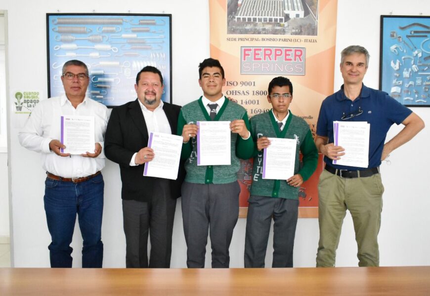 Firman CECYTE y empresa italiana convenio en beneficio de comunidad estudiantil