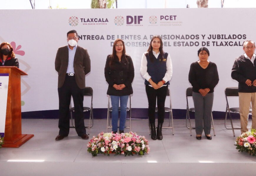 Apoya el sistema estatal DIF con lentes graduados a pensionados y jubilados