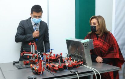 Entregó Gobernadora equipamiento en aula híbrida en CECyTE de Xicohtzinco