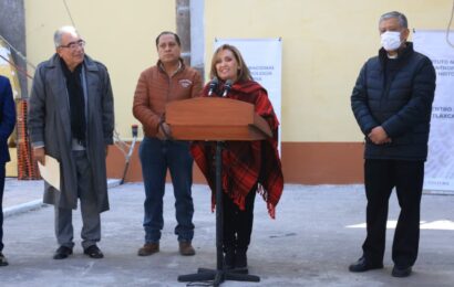 Entregó Gobernadora remodelación del Templo del Carmen en Teolocholco