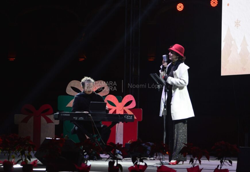 Cautivan Louise Phelan y Alex Mercado en Festival Navideño de Tlaxcala Capital Cautivan Louise Phelan y Alex Mercado en Festival Navideño de Tlaxcala Capital