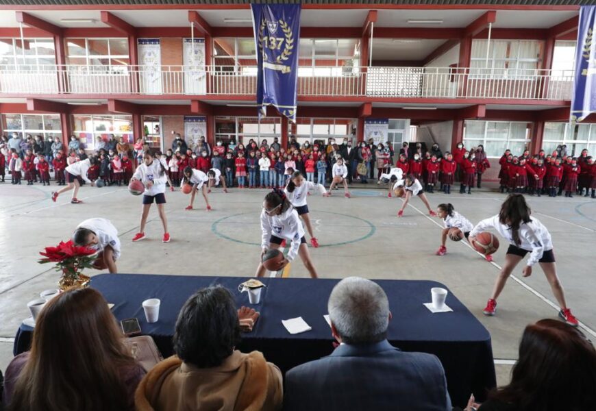 Celebra primaria “Educación y patria” 137 Aniversario Celebra primaria “Educación y patria” 137 Aniversario