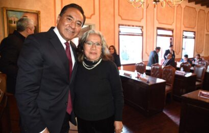 Ciudadanos aprueban primer informe de gobierno del presidente Jorge Corichi