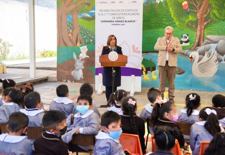 Entregó Gobernadora obras de rehabilitación en el preescolar “Leonarda Gómez Blanco” de Chiautempan