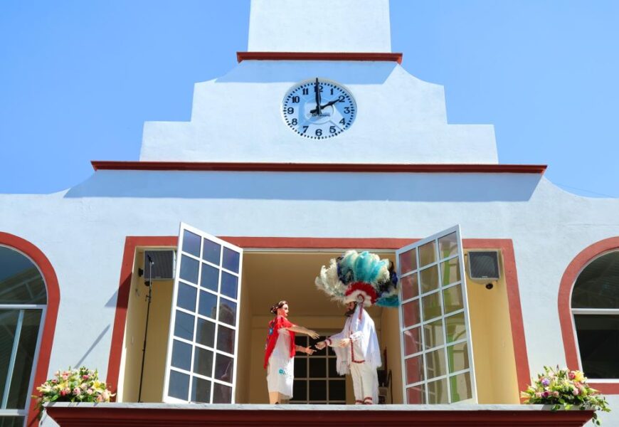 Inauguró Gobernadora reloj autómata en San Tadeo Huiloapan
