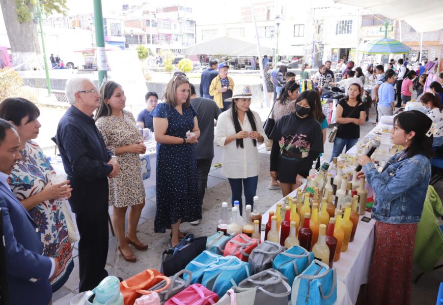 Inauguran Primer Mercado Joven en Chiautempan