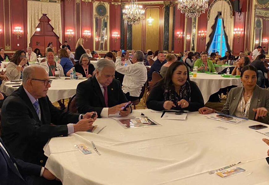 Gobierno estatal de Tlaxcala promueve turismo en evento internacional en Chicago