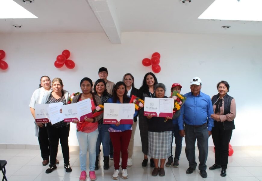 El ITEA brinda certificados educativos a personas con necesidades especiales en Xalostoc