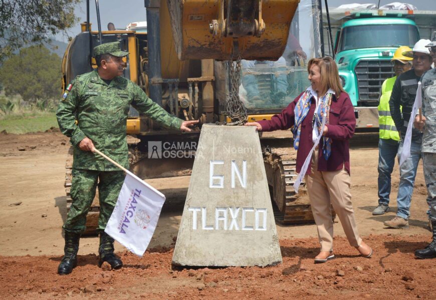 Coloca Gobernadora Primera Piedra del Cuartel de La Guardia Nacional En Tlaxco
