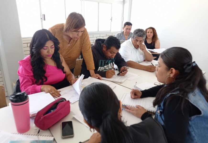 Concluyen exitosamente actividades escolares 2022-2023: Más de 23 mil docentes se capacitaron para una transformación educativa en la entidad