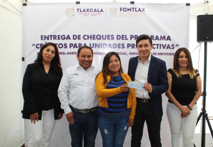 Entregó Fomtlax más se 837 créditos de Primer semestre 2023