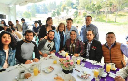 Celebró Gobernadora Lorena Cuéllar a periodistas