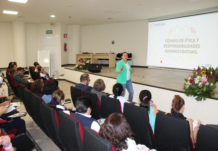 Capacitó Sector Salud a personal en ética administrativa