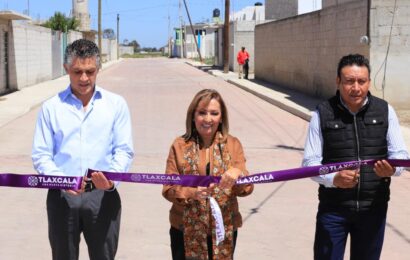 Entrega Gobernadora obra pública en Cuapiaxtla e Ixtenco