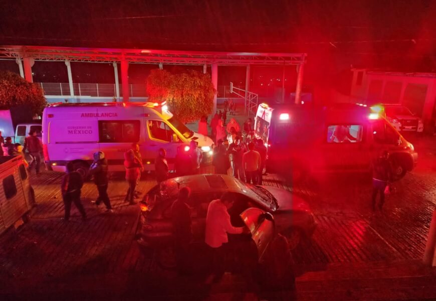 Atienden autoridades alesionados por explosión en Tetlatlahuca