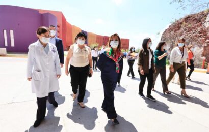 Visitó gobernadora Lorena Cuéllar hospital infantil Teletón de oncologia en Querétaro