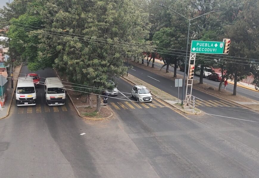 Inicia SMyT trabajos de implementar semáforos peatonales